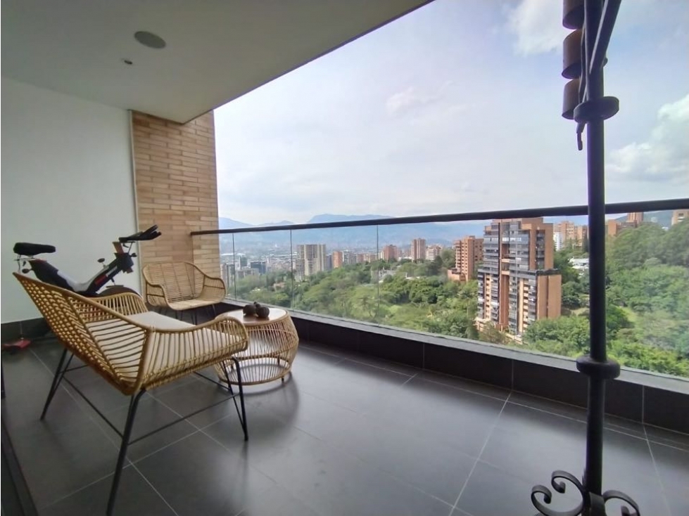 Apartamento para Venta con Vista en Medellín Poblado
