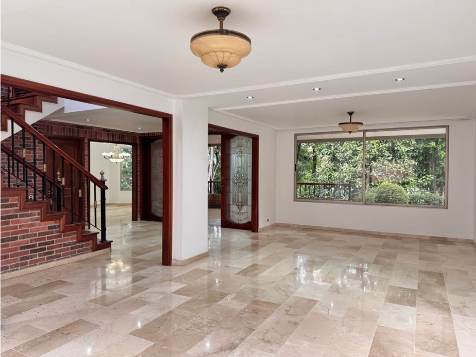 Venta Gran Casa de 3 niveles en El Poblado — foto 4