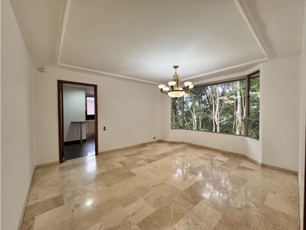 Venta Gran Casa de 3 niveles en El Poblado — foto 6