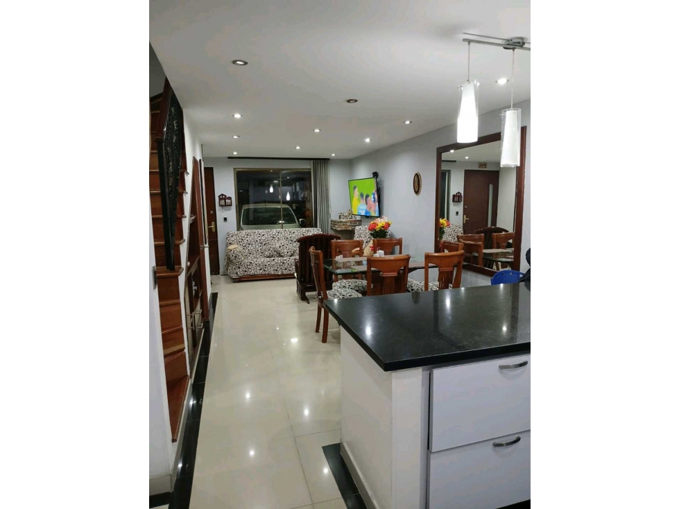 Gran oferta, venta o renta casa en Cota!!!