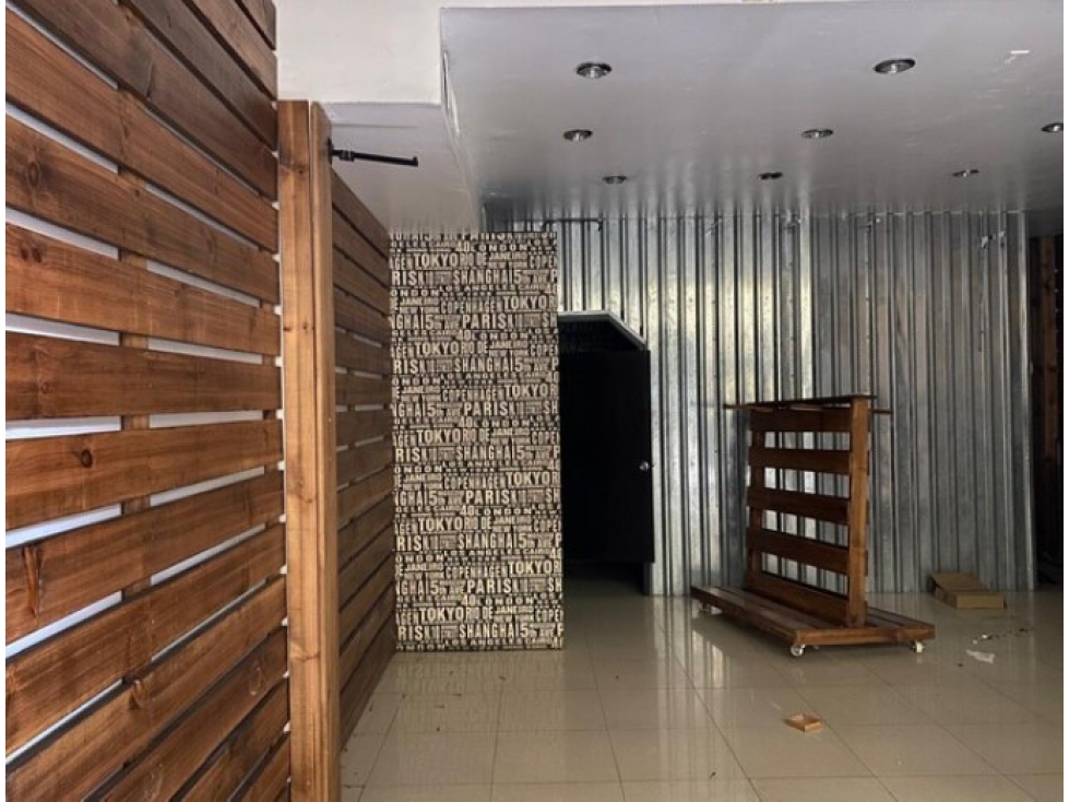 Gran Oportunidad Comercial: Edificio en Venta en Plaza Carranza, Mexic - 3