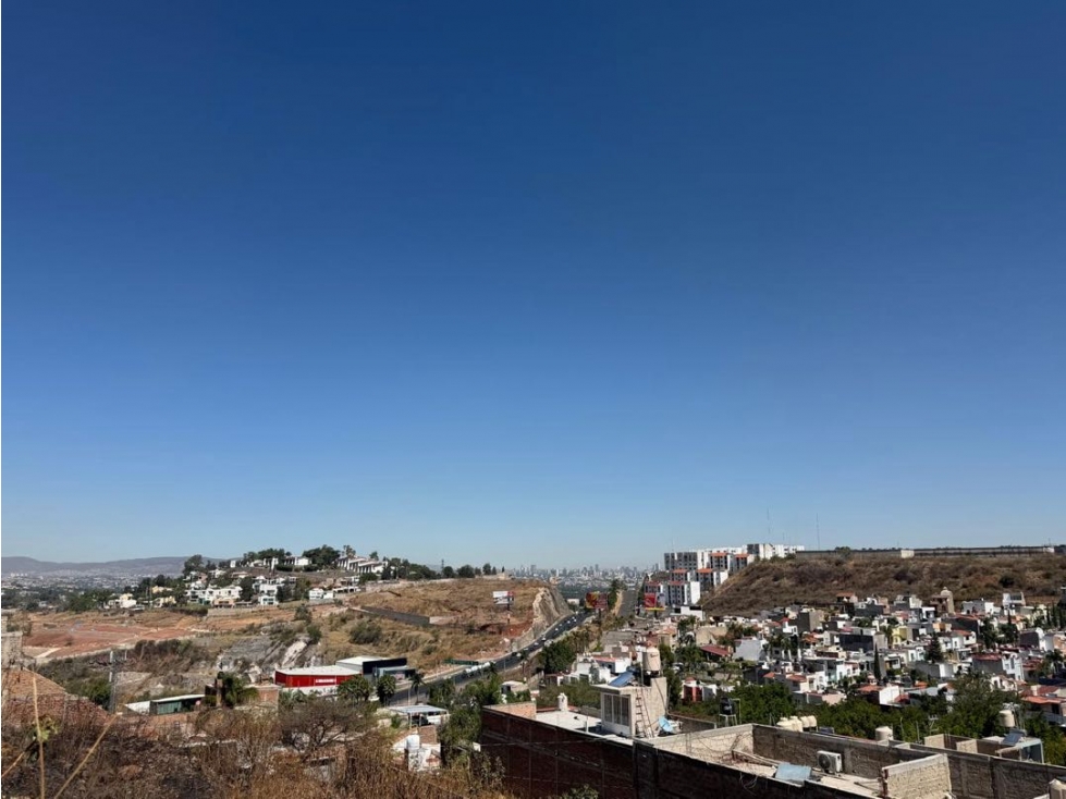 Gran oportunidad de inversión Terreno en Jardines del Tapatío - 4