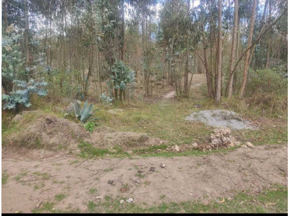¡GRAN OPORTUNIDAD EN VENTA EN GUACHALA CAYAMBE! - 2