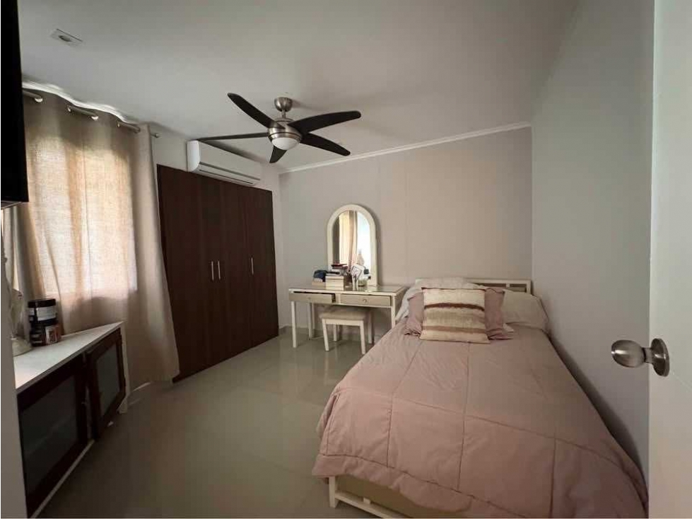 ¡Gran Oportunidad en Villa Santos! Apto de 117 mÂ² Lado Sombra 0 deuda — foto 3