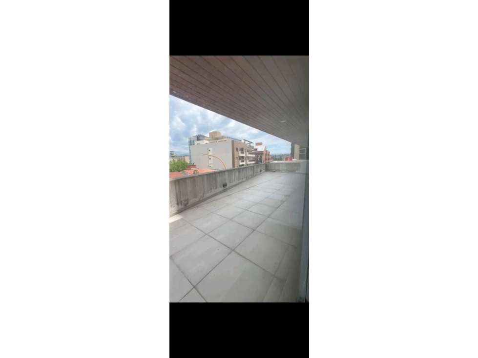 Gran Oportunidad Pleno Centro de Villa Carlos Paz Departamento — foto 2