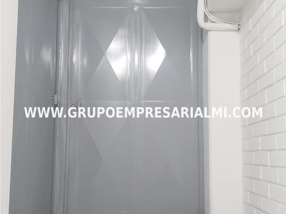 GRANDIOSA BODEGA EN ARRIENDO - SECTOR SANTA MARÍA COD: 31413 - 6