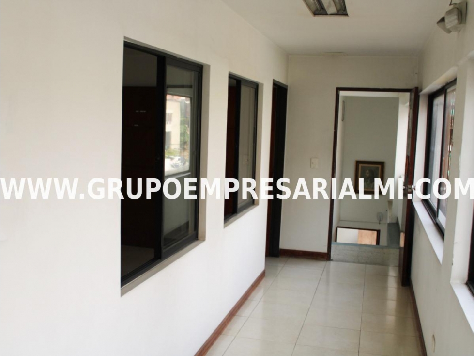 GRANDIOSA BODEGA - LOTE EN VENTA - SECTOR LA FLORIDA COD: 31655 - 3