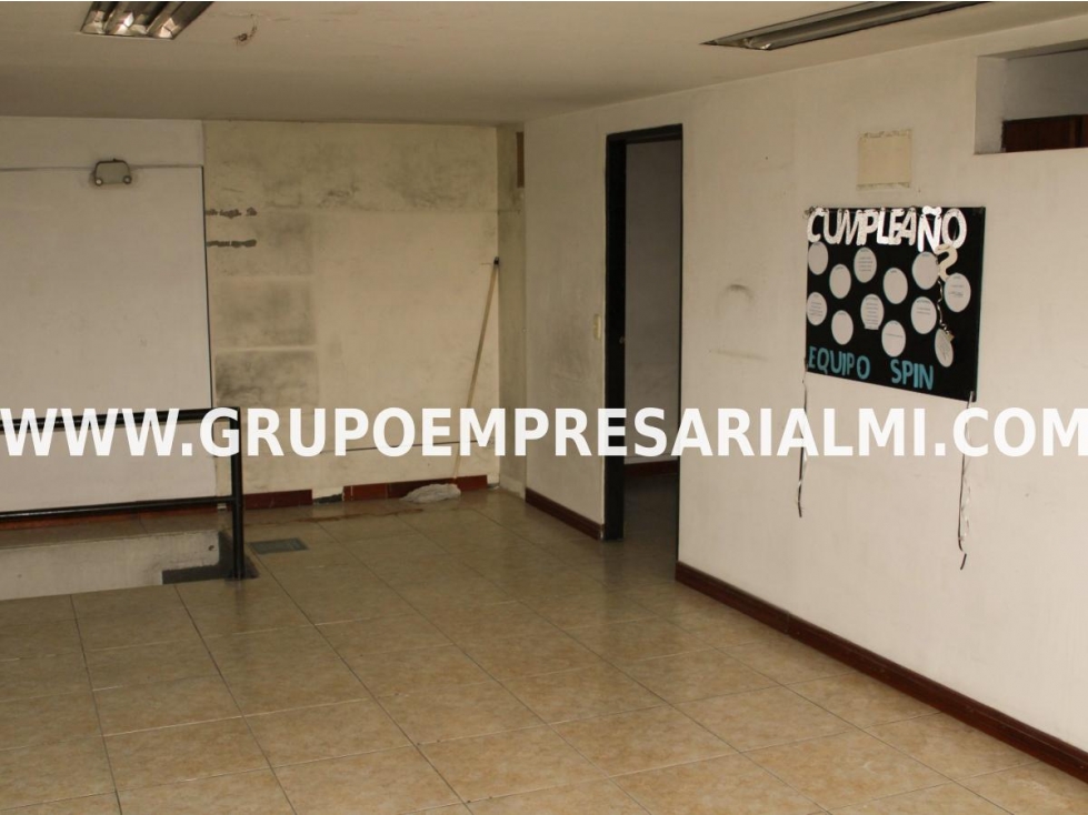 GRANDIOSA BODEGA - LOTE EN VENTA - SECTOR LA FLORIDA COD: 31655 - 1