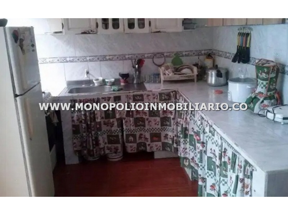 GRANDIOSA CASA BIFAMILIAR EN VENTA - SECTOR ARANJUEZ COD: 18339 — foto 2