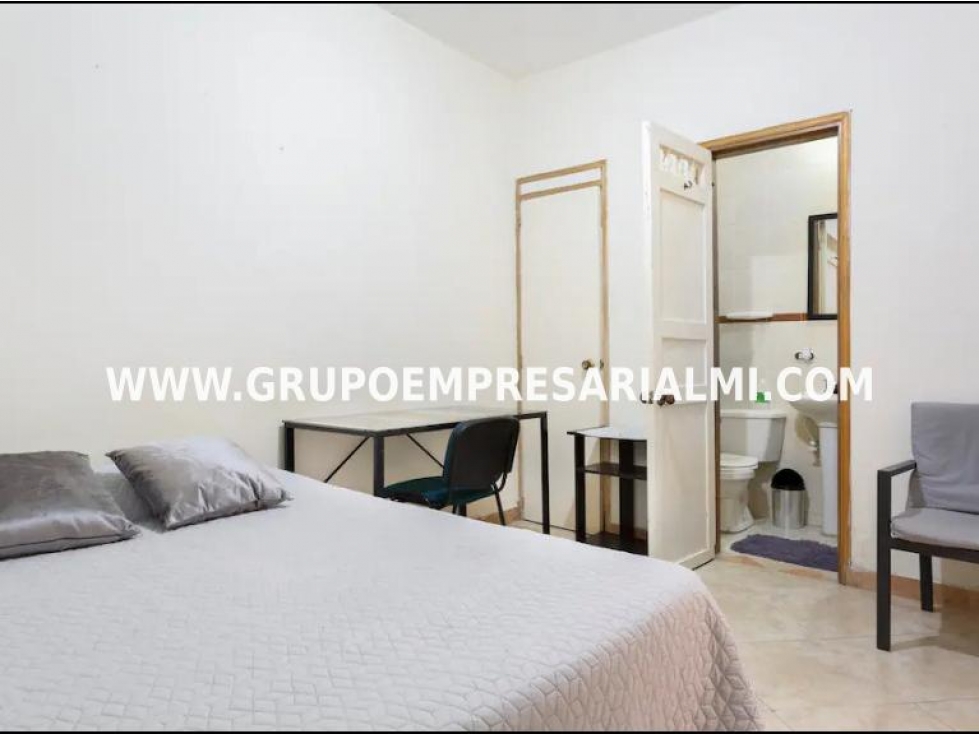 GRANDIOSA CASA BIFAMILIAR EN VENTA - SECTOR LORENA COD: 32743 — foto 4