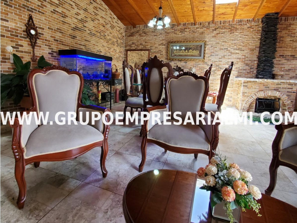 GRANDIOSA CASA DÚPLEX EN VENTA - SECTOR LA FERRERÍA COD: 24393 - 3