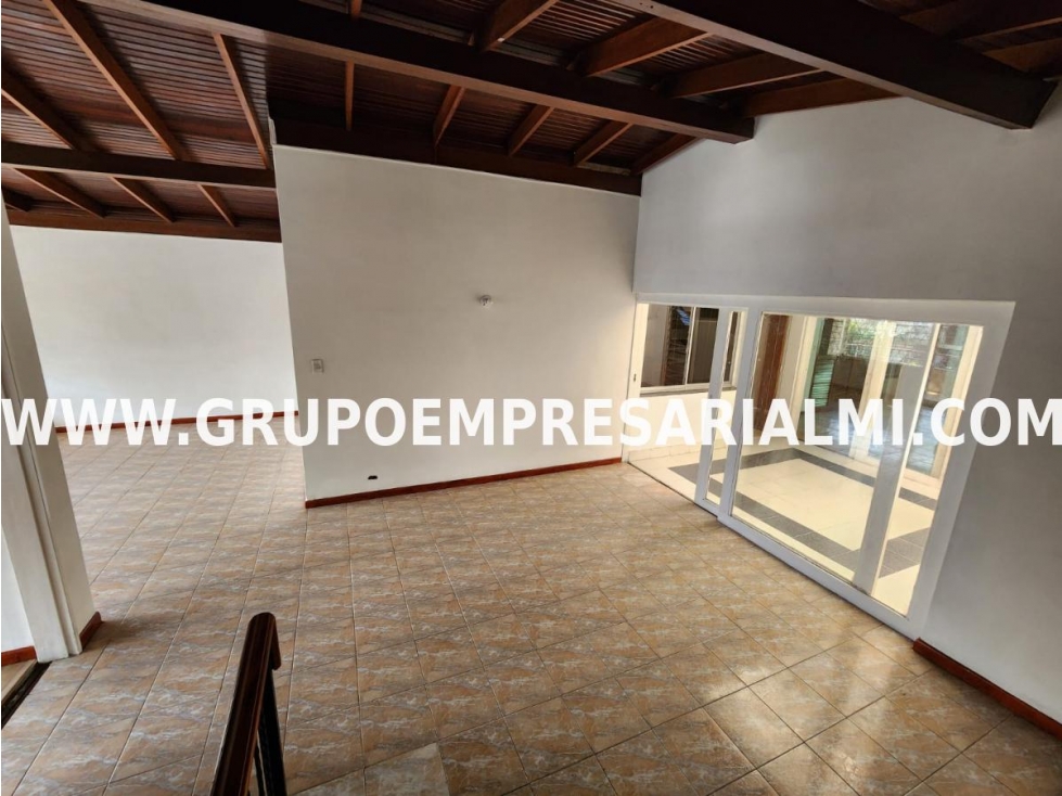 GRANDIOSA CASA EN ARRIENDO - SECTOR ESTADIO COD: 30679 — foto 6