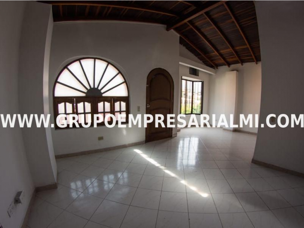 GRANDIOSA CASA EN ARRIENDO - SECTOR PRADO CENTRO COD: 28790