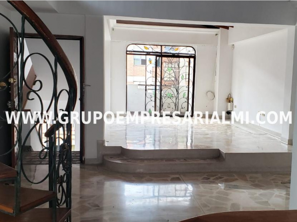 GRANDIOSA CASA EN ARRIENDO - SECTOR CALASANZ COD: 29073 — foto 2