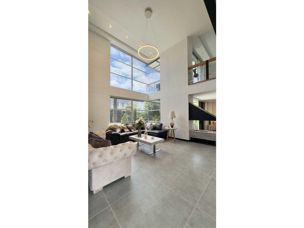 GRANDIOSA CASA EN EL ALTO DE LAS PALMAS — foto 4