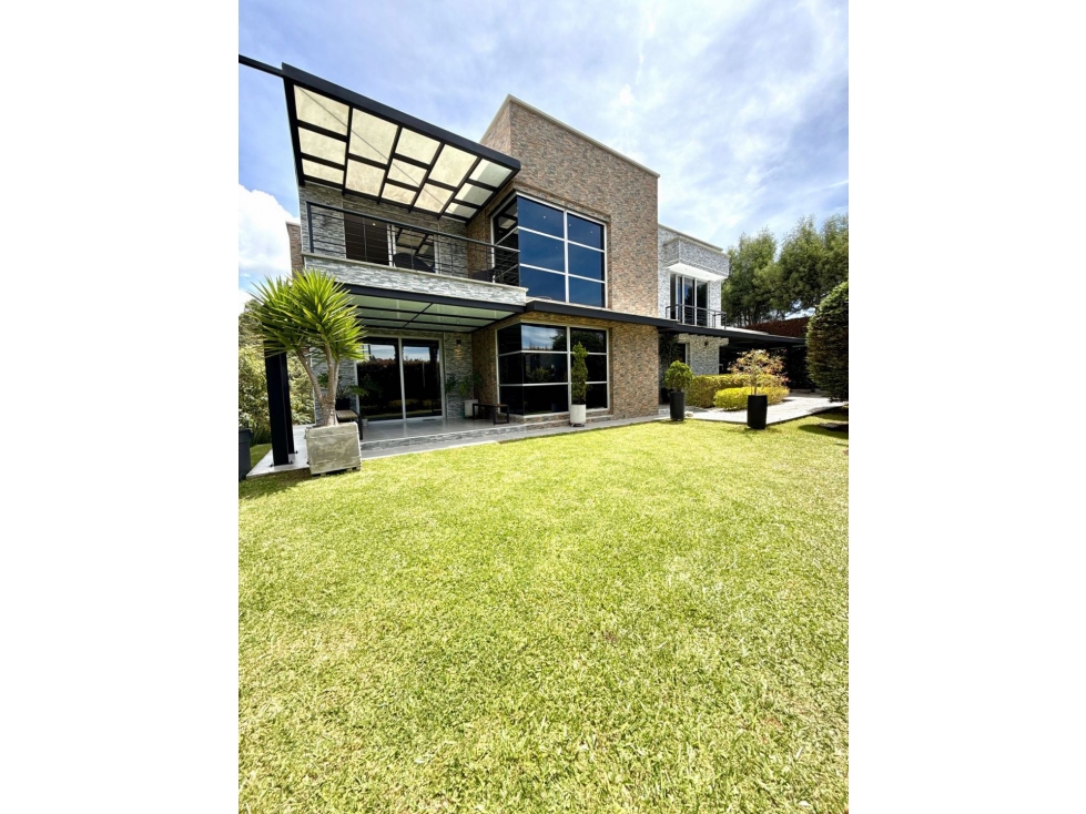 GRANDIOSA CASA EN EL ALTO DE LAS PALMAS — foto 2
