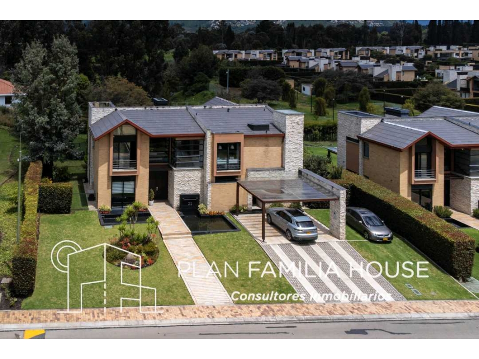 Grandiosa casa en venta de 1.369 M2 de lote en Cajicá — foto 2