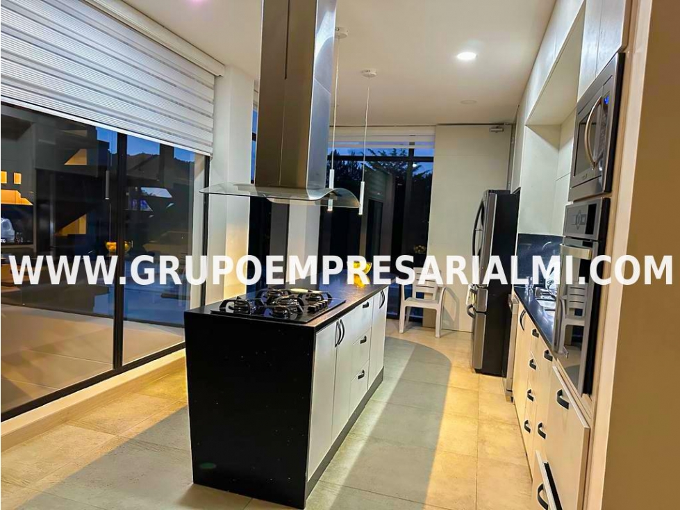GRANDIOSA CASA EN VENTA - SECTOR LA CEJA COD: 31232 — foto 6
