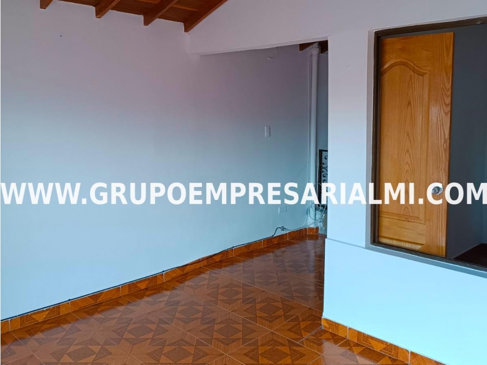 GRANDIOSA CASA EN VENTA - SECTOR ENCISO COD: 31293 — foto 3