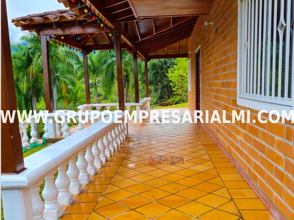 GRANDIOSA CASA FINCA EN VENTA - SECTOR EL CALVARIO COD: 31310 - 5