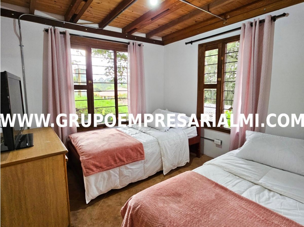 GRANDIOSA CASA FINCA EN VENTA - SECTOR ALCARAVANES COD: 31847 — foto 4