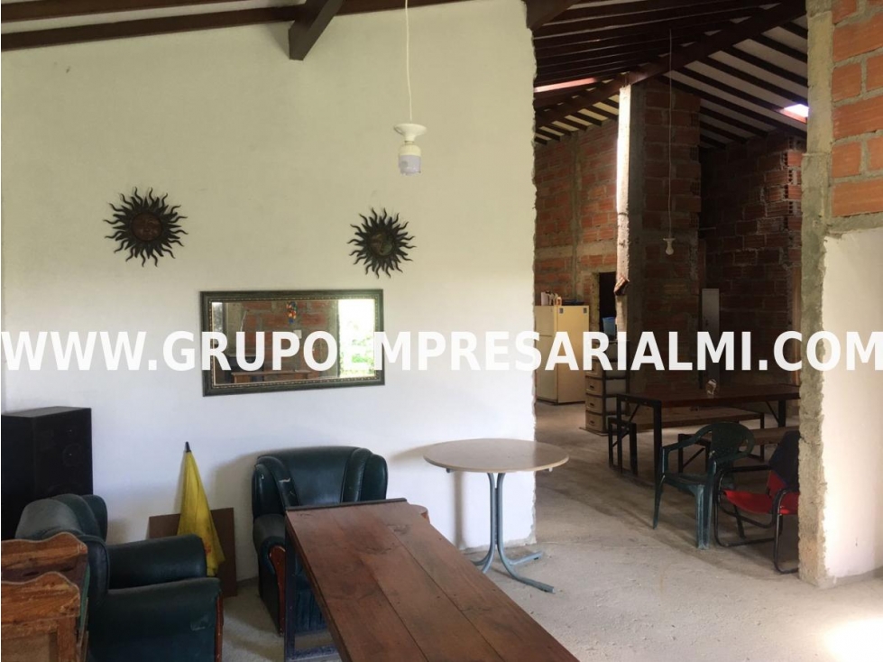 GRANDIOSA CASA LOTE EN VENTA - SECTOR SAN PEDRO COD: 33255