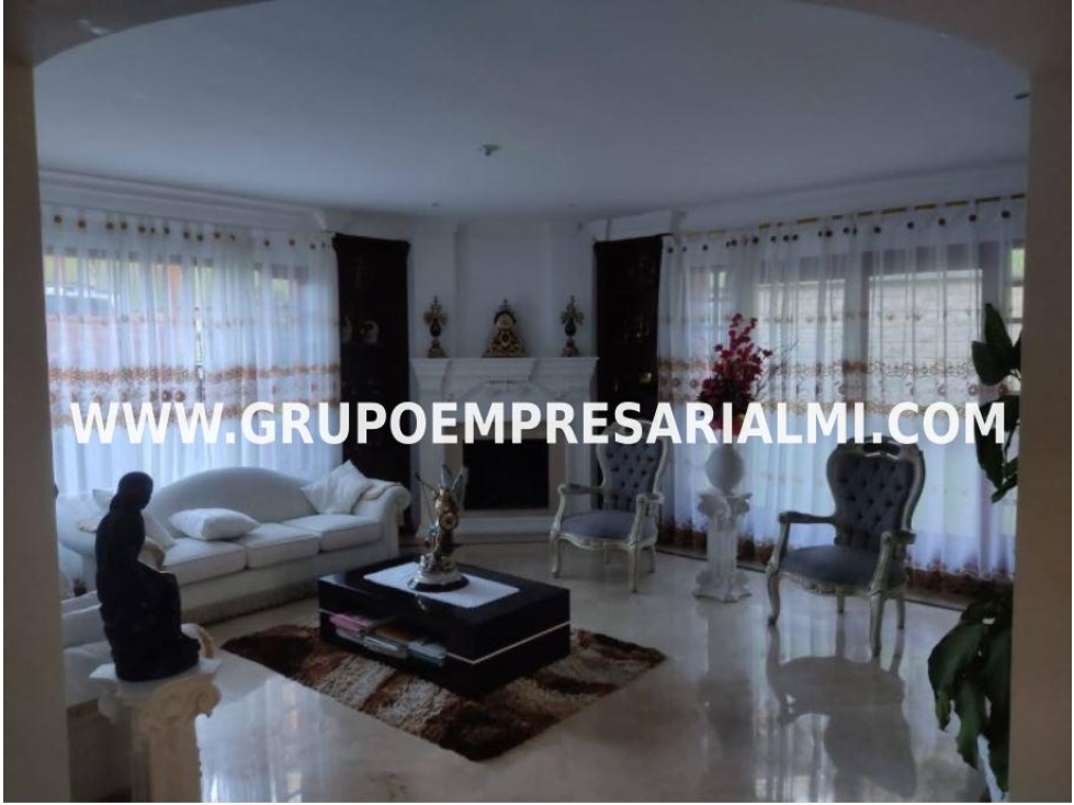 GRANDIOSA CASA UNIFAMILIAR EN VENTA - SECTOR EL TESORO COD: 28501