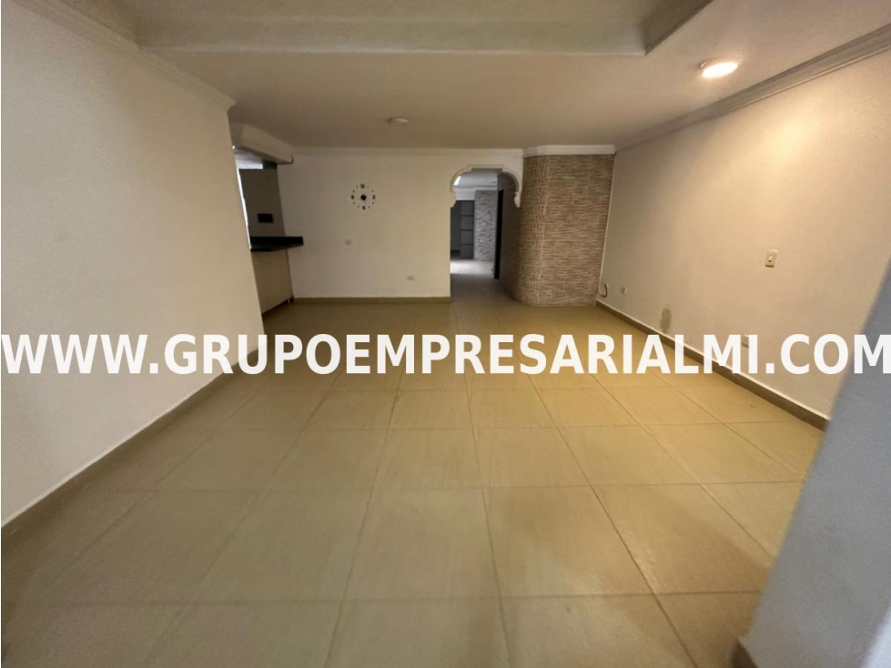GRANDIOSA CASA UNIFAMILIAR EN ARRIENDO - SECTOR CALASANZ COD: 32417 — foto 3