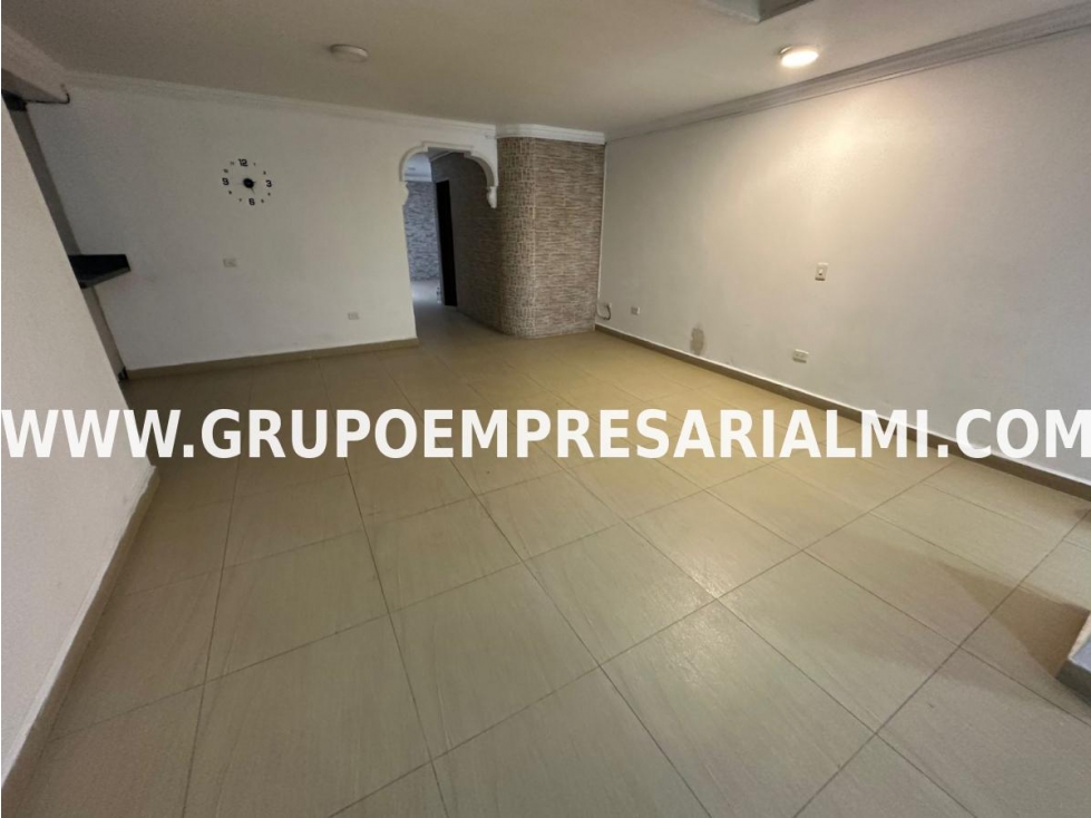 GRANDIOSA CASA UNIFAMILIAR EN ARRIENDO - SECTOR CALASANZ COD: 32417 — foto 4
