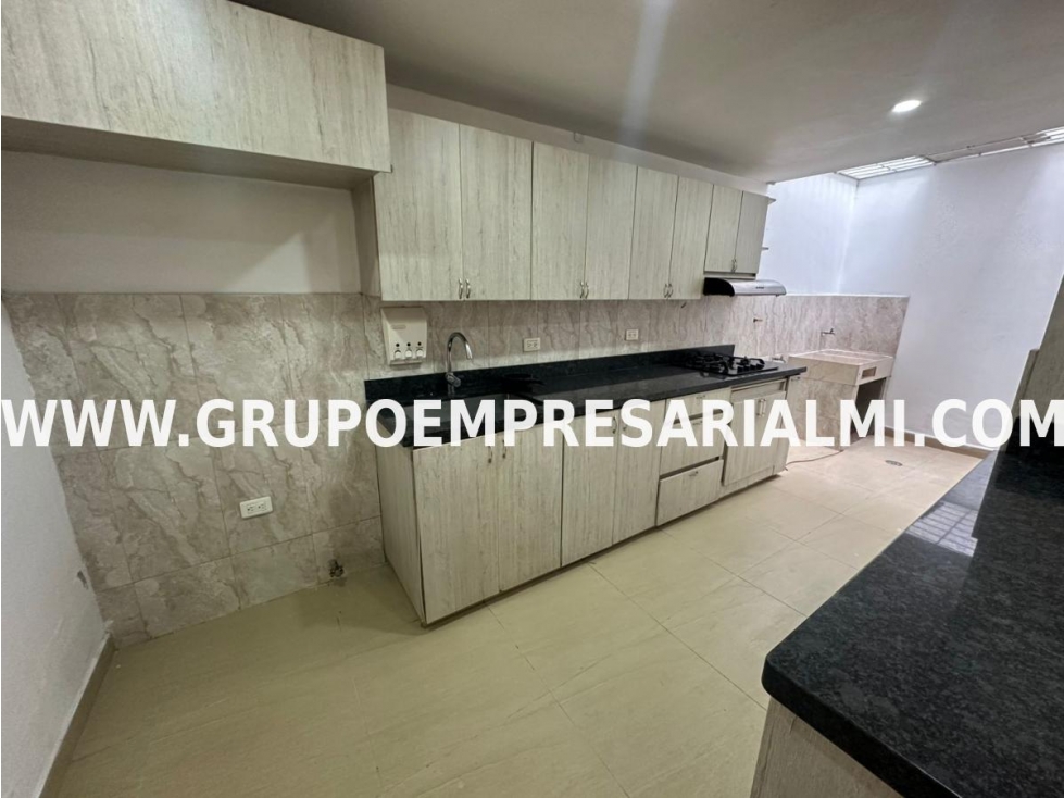 GRANDIOSA CASA UNIFAMILIAR EN ARRIENDO - SECTOR CALASANZ COD: 32417 — foto 6