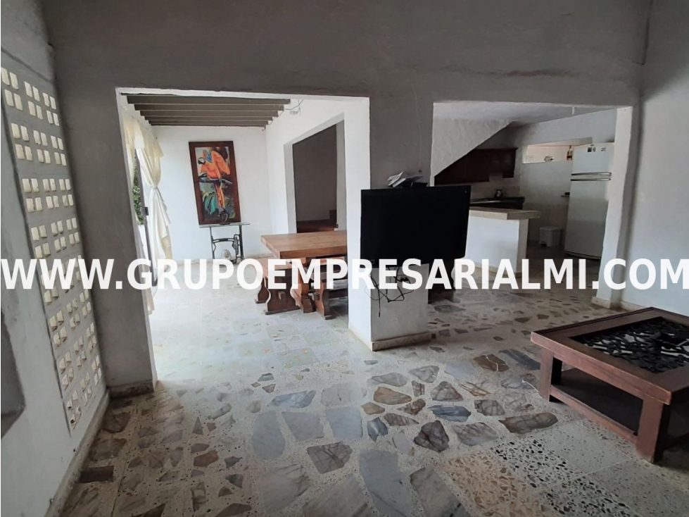 GRANDIOSA CASA UNIFAMILIAR EN VENTA - SECTOR EL HATILLO COD: 32753 - 1