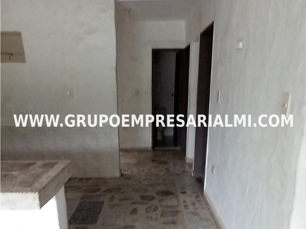 GRANDIOSA CASA UNIFAMILIAR EN VENTA - SECTOR EL HATILLO COD: 32753 - 5