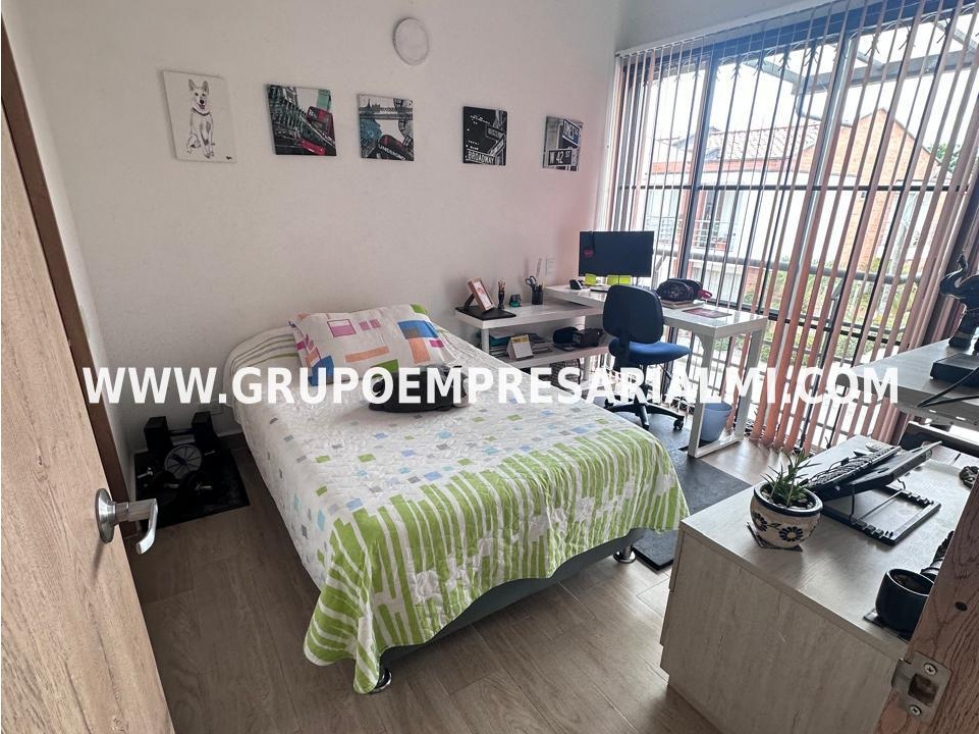 GRANDIOSA CASA UNIFAMILIAR EN VENTA - SECTOR LA CEJA COD: 33848 — foto 6