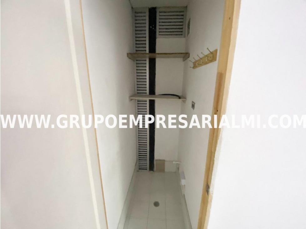 GRANDIOSA OFICINA EN ARRIENDO - LA ESMERALDA COD: 31418 - 5