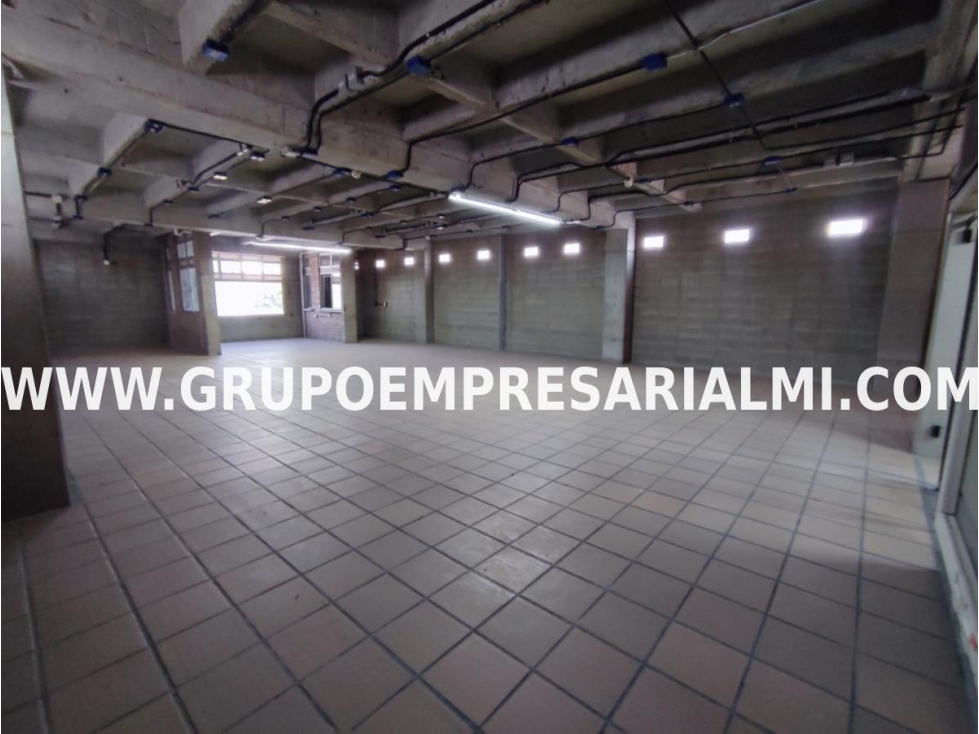GRANDIOSA OFICINA EN ARRIENDO - SECTOR BELÉN COD: 32782