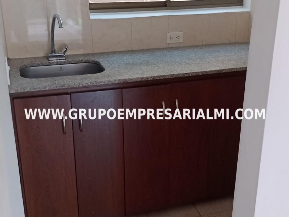 GRANDIOSA OFICINA EN ARRIENDO - SECTOR PROVENZA COD: 33565 - 5