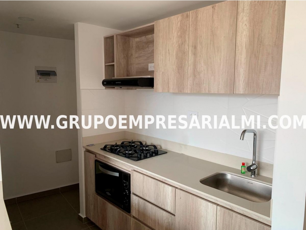 GRANDIOSO APARTAESTUDIO EN ARRIENDO - SECTOR GUAYABAL COD: 33528