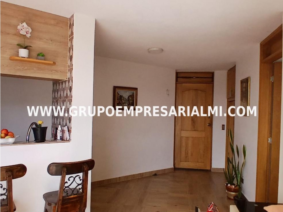 GRANDIOSO APARTAESTUDIO EN VENTA - SECTOR ROBLEDO COD: 32387