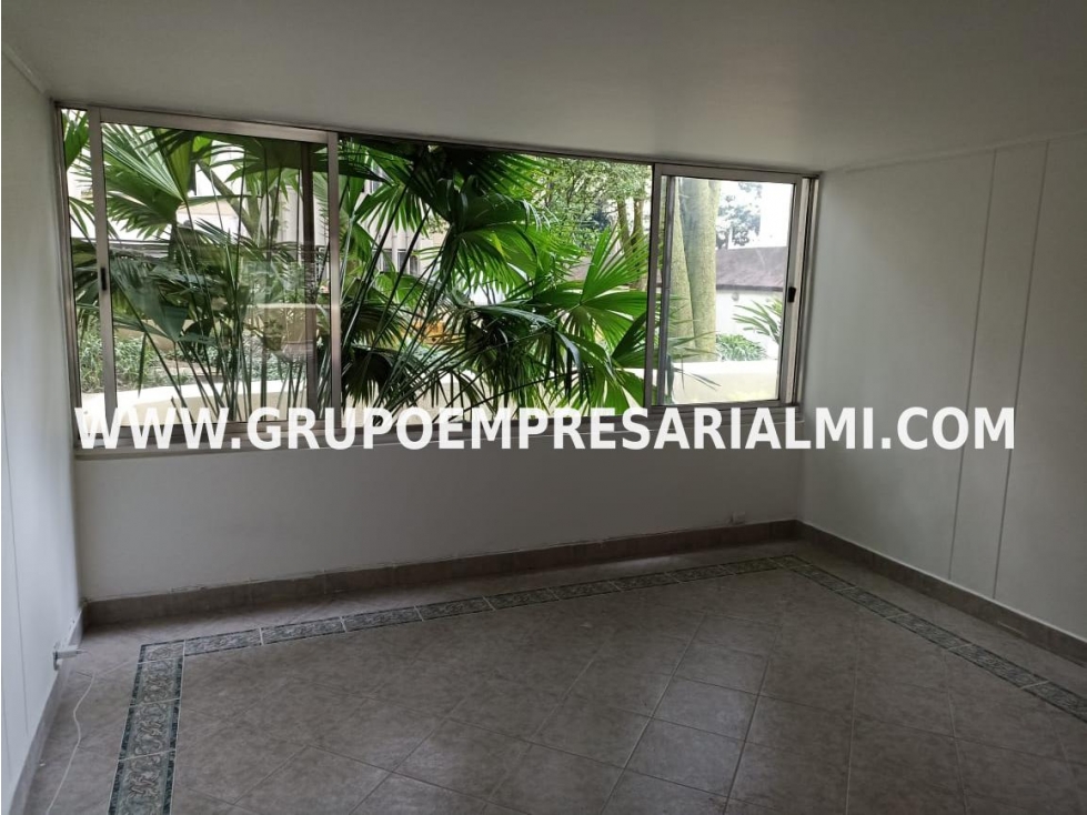 GRANDIOSO APARTAMENTO EN ARRIENDO - SECTOR AGUACATALA COD: 30869