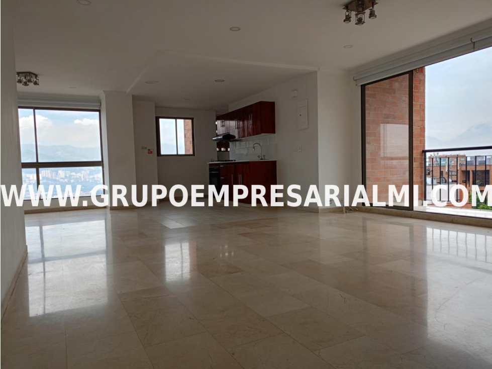 GRANDIOSO APARTAMENTO EN ARRIENDO - SECTOR EL POBLADO COD: 30889