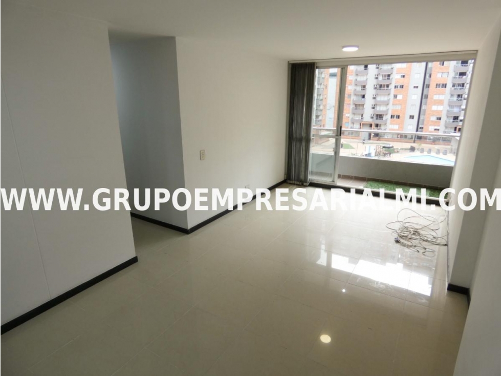 GRANDIOSO APARTAMENTO EN ARRIENDO - SECTOR CIUDAD DEL RÍO COD: 1944 — foto 2