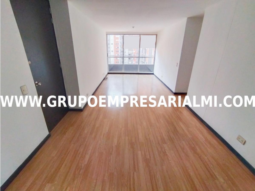 GRANDIOSO APARTAMENTO EN ARRIENDO - SECTOR CIUDAD DEL RÍO COD: 31147 — foto 4