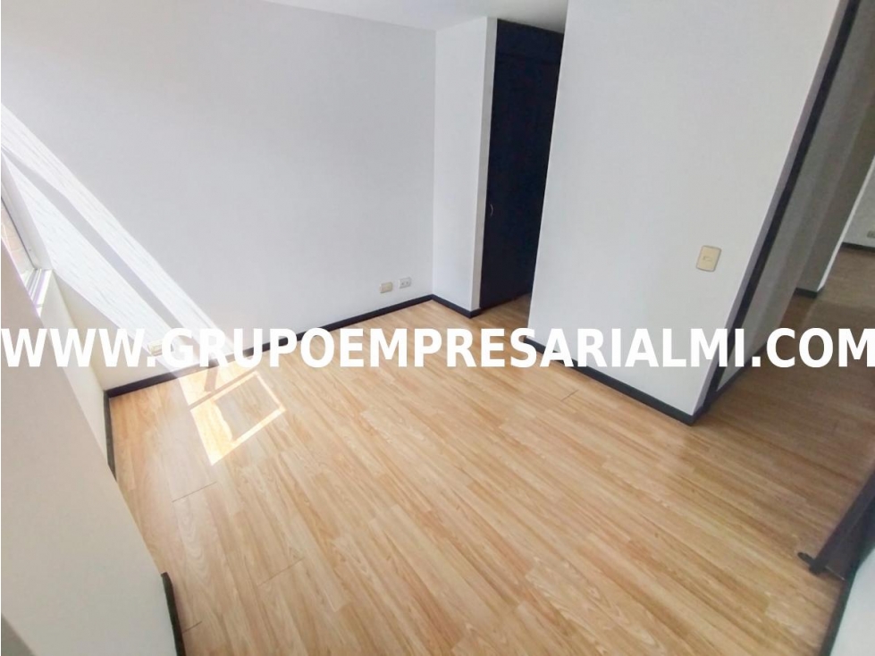 GRANDIOSO APARTAMENTO EN ARRIENDO - SECTOR CIUDAD DEL RÍO COD: 31147 — foto 5