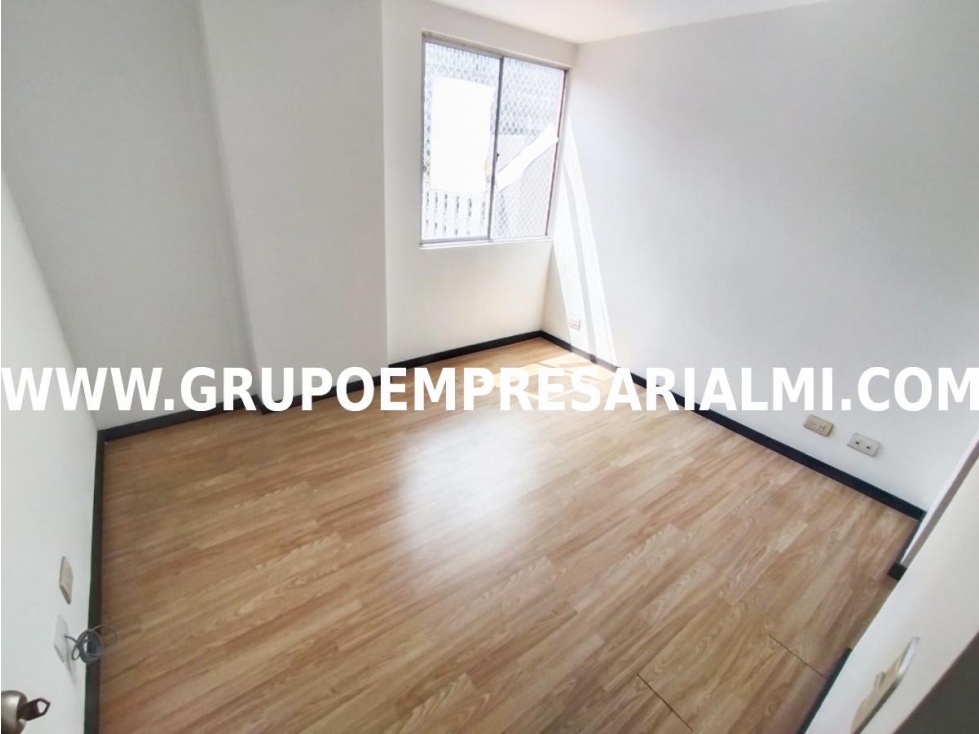 GRANDIOSO APARTAMENTO EN ARRIENDO - SECTOR CIUDAD DEL RÍO COD: 31147 — foto 6