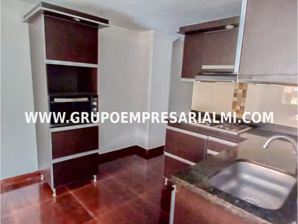 GRANDIOSO APARTAMENTO EN ARRIENDO - SECTOR LA CASTELLANA COD: 31170 — foto 2