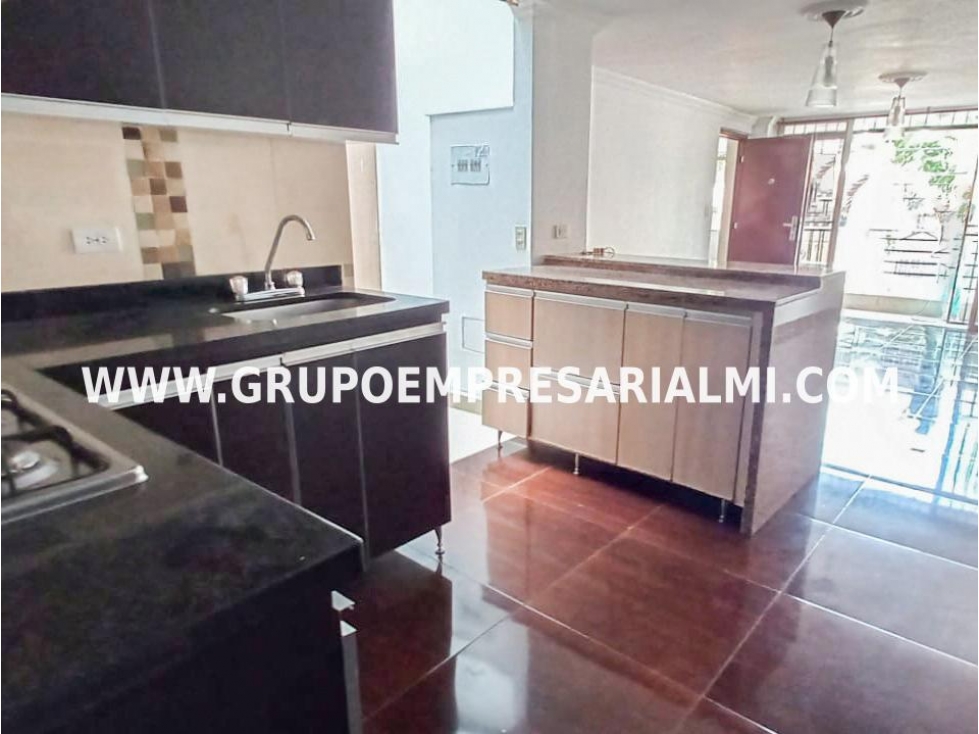 GRANDIOSO APARTAMENTO EN ARRIENDO - SECTOR LA CASTELLANA COD: 31170 — foto 3