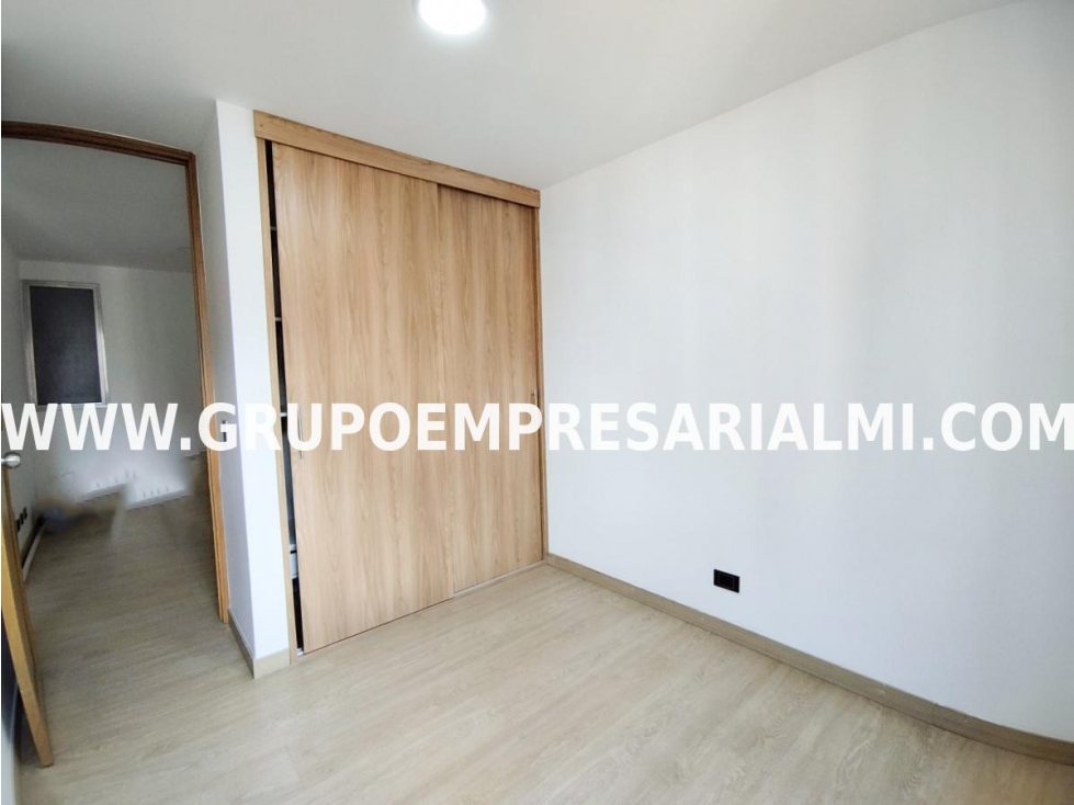 GRANDIOSO APARTAMENTO EN ARRIENDO EN CIUDAD DEL RÍO COD: 31441 — foto 4