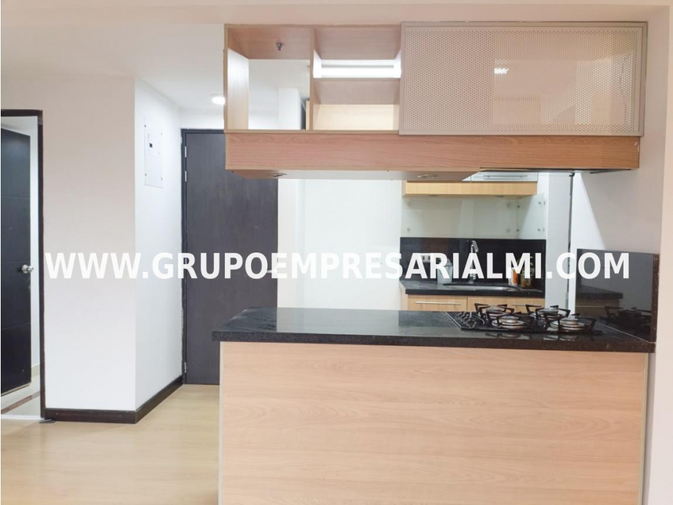GRANDIOSO APARTAMENTO EN ARRIENDO - SECTOR LOMA LOS BERNAL COD: 31444 — foto 6