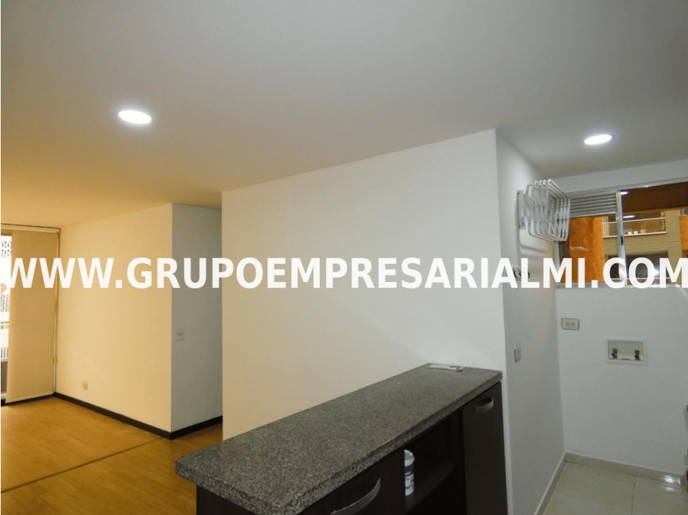 GRANDIOSO APARTAMENTO EN ARRIENDO - SECTOR CIUDAD DEL RÍO COD: 31236 — foto 3