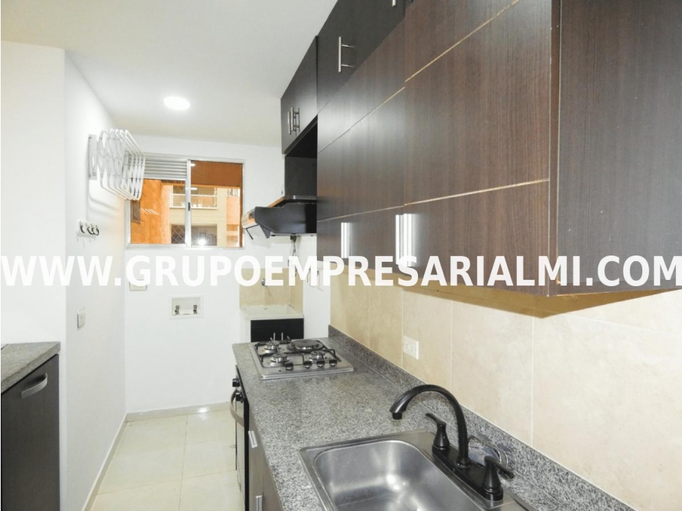 GRANDIOSO APARTAMENTO EN ARRIENDO - SECTOR CIUDAD DEL RÍO COD: 31236 — foto 6
